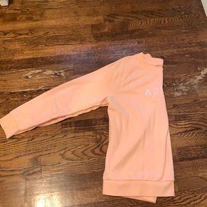 Adidas peach cru neck
